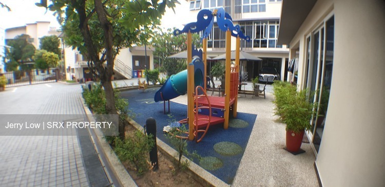 Sovereign @ Simon (D19), Terrace #181762022